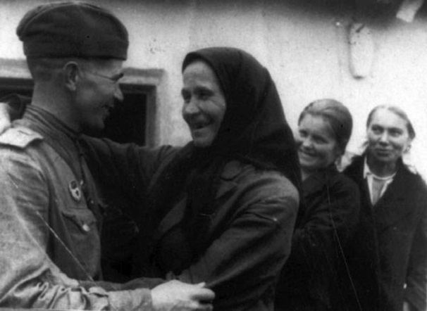 700 свидетельств о войне