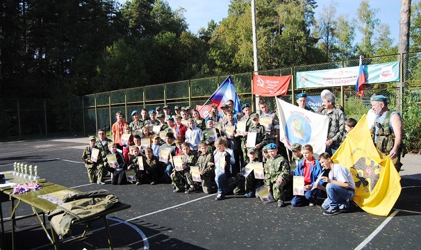 Воспитанники детских домов прошли «тропой разведчика»