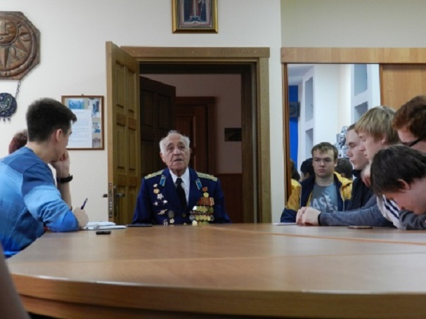 Новгородские студенты встретились с ветеранами Великой Отечественной войны