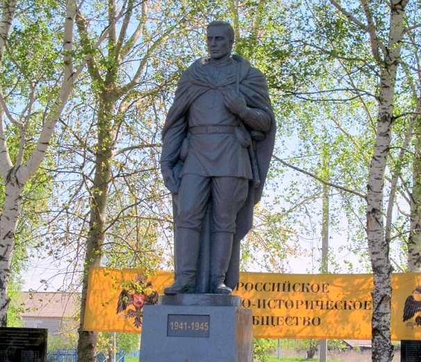 В Пензенской области открыт памятник Советскому солдату