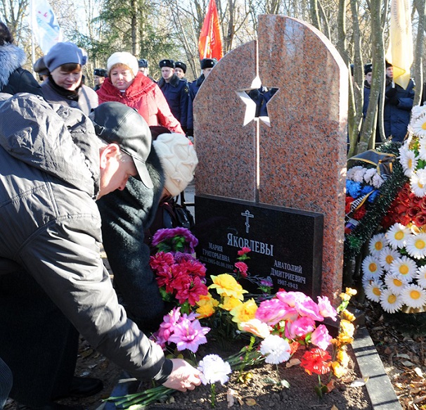 В Вологде установили памятник красноармейцу - защитнику Ленинграда
