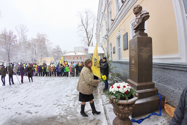 В Саратове открыт бюст императору Николаю I