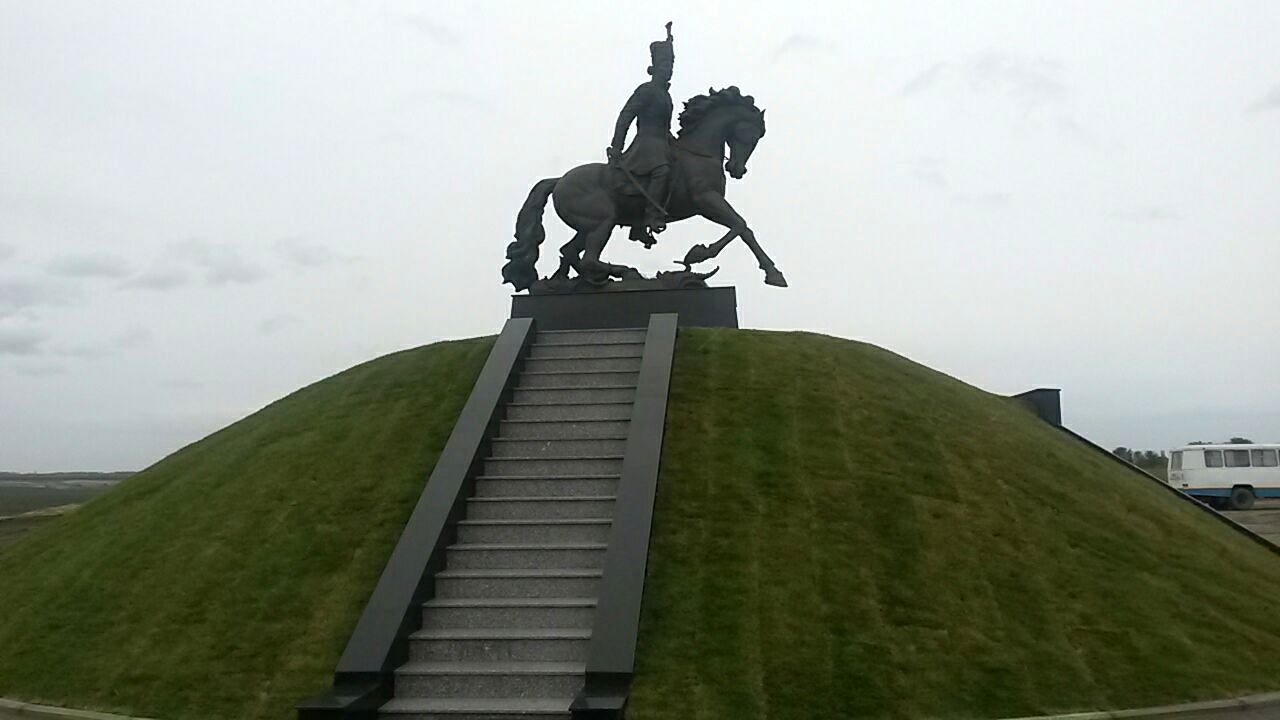 01.11.2017. Ставропольский край. Торжественное открытие памятника атаману Платову объединит губернаторов трех субъектов Российской Федерации