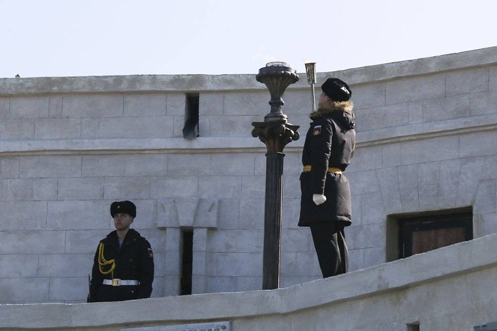 В Севастополе на Малаховом кургане возродили Вечный огонь