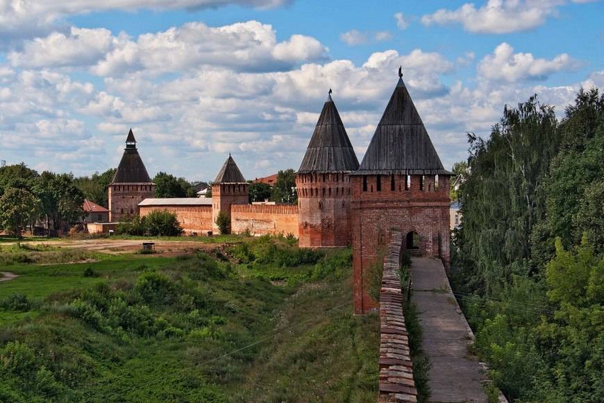 Прием заявок на творческий конкурс студенческих работ «Стена» продлен до 28 апреля