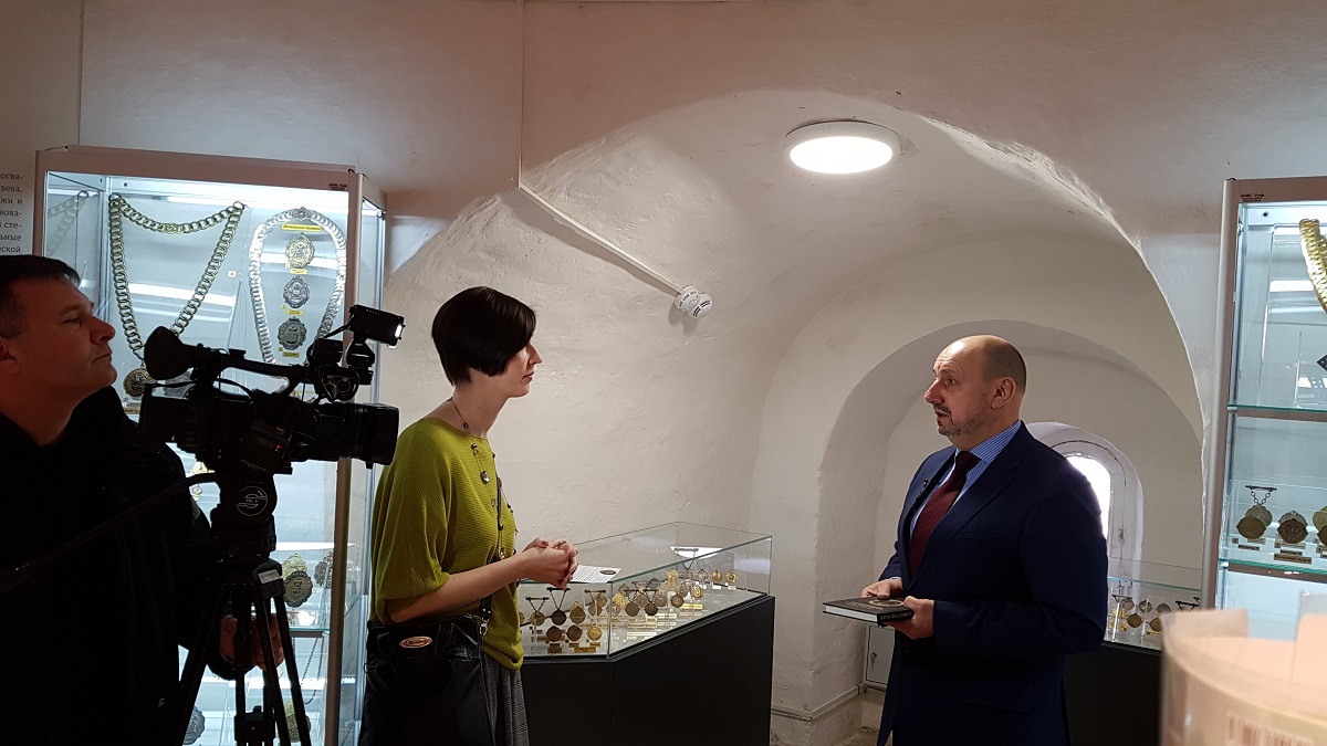 Уникальная коллекция должностных знаков представлена в Смоленске