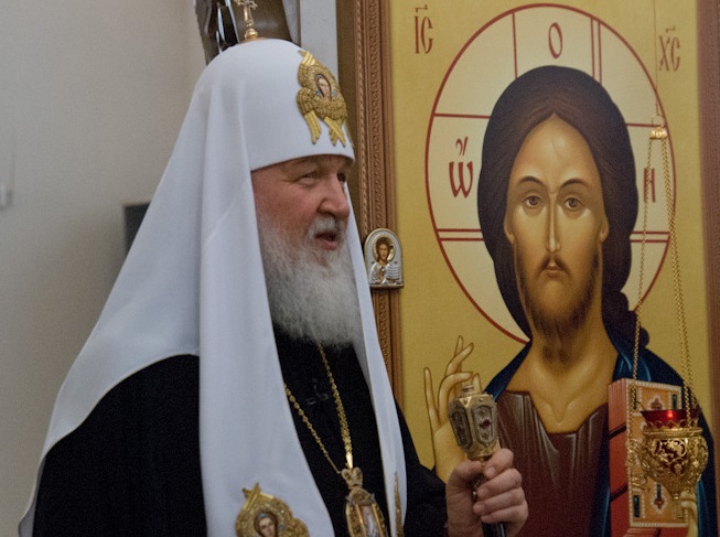 Патриарх Кирилл наградил первых лиц РВИО