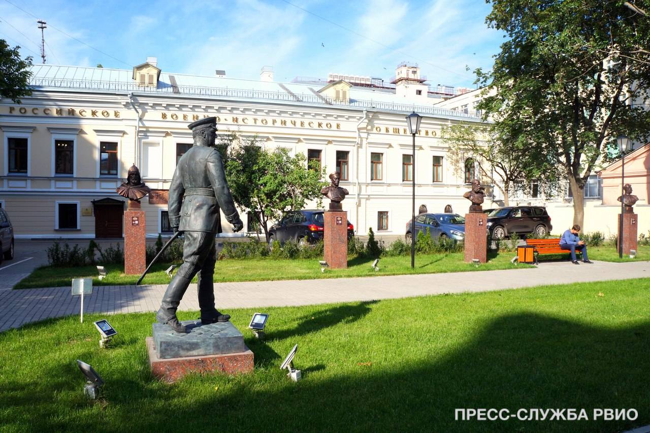 1200 бесплатных экскурсий по бульварам Москвы для гостей Чемпионата
