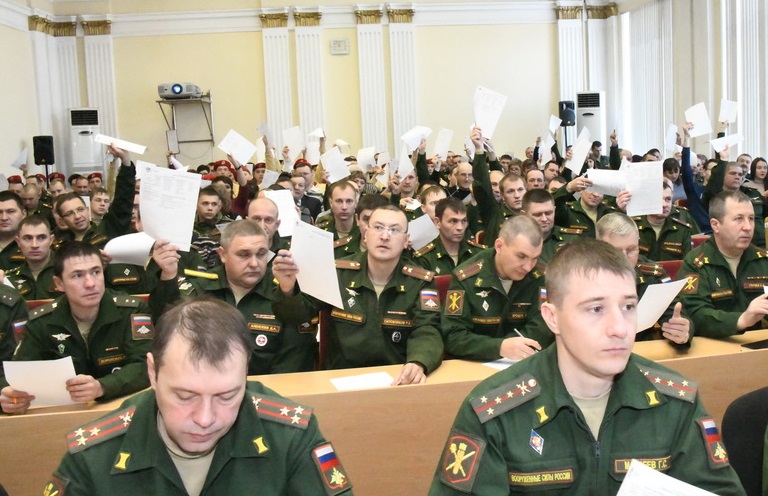 Военные написали исторический диктант к 23 февраля