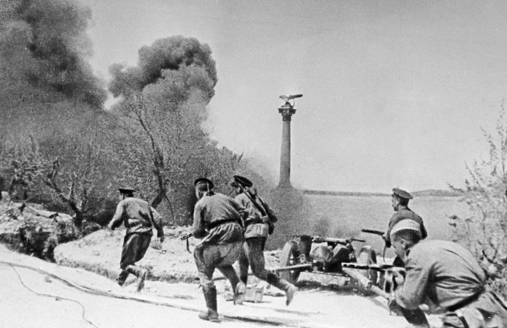 Москва – Симферополь. Мультимедийный видеомост, приуроченный к 75-летию освобождения Крыма