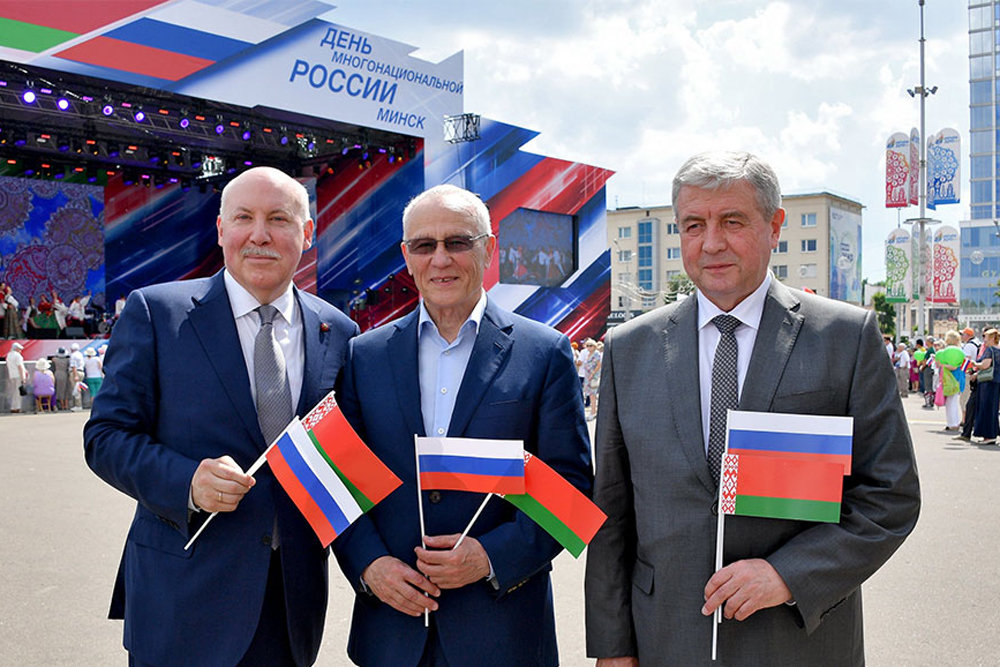 Посол России в Беларуси поблагодарил Председателя РВИО за поддержку в проведении Дня России в Минске