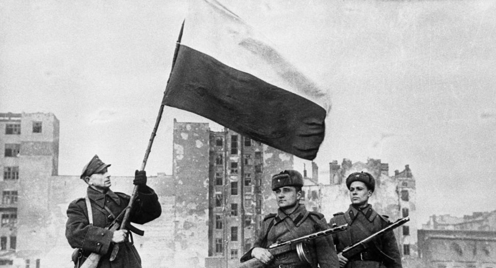 Граждане Польши благодарны Красной Армии за освобождение страны от фашизма