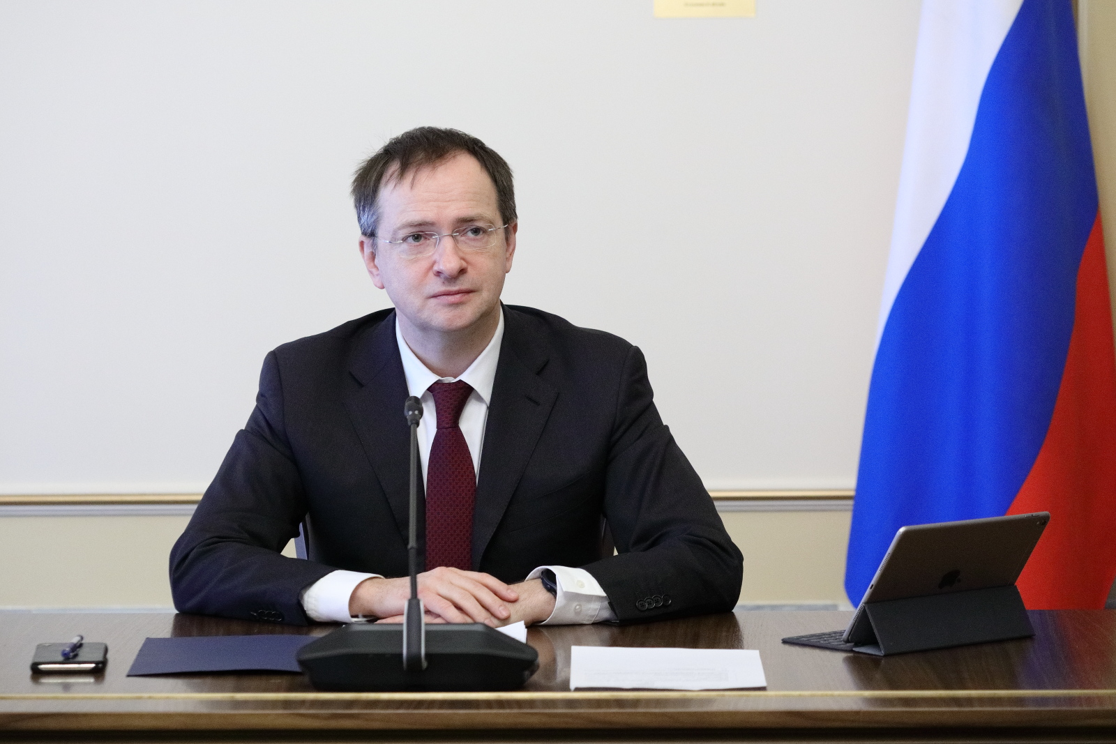 Владимир Мединский попросил МИД следить за состоянием исторических памятников