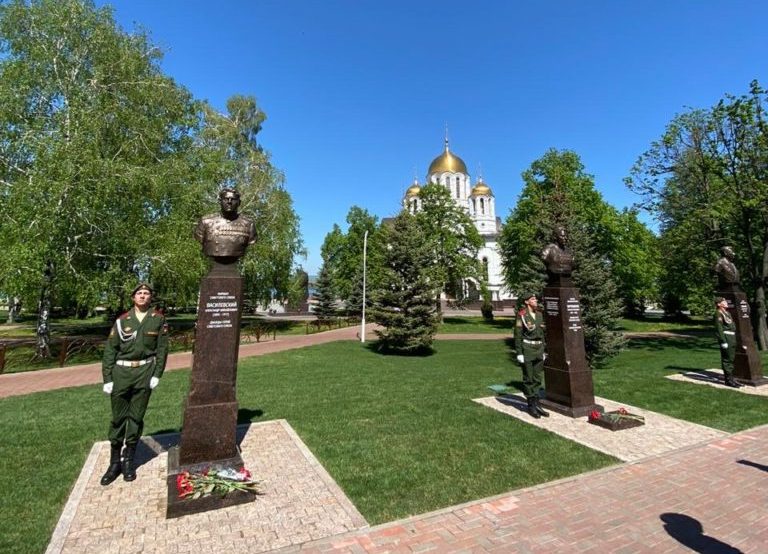 Аллея Маршалов Победы создана в Самаре