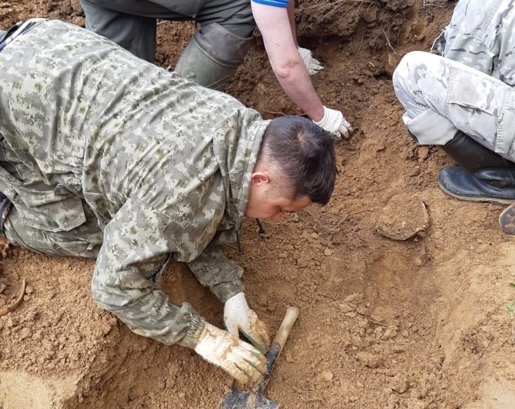 Под Ельней найдены останки 28 красноармейцев
