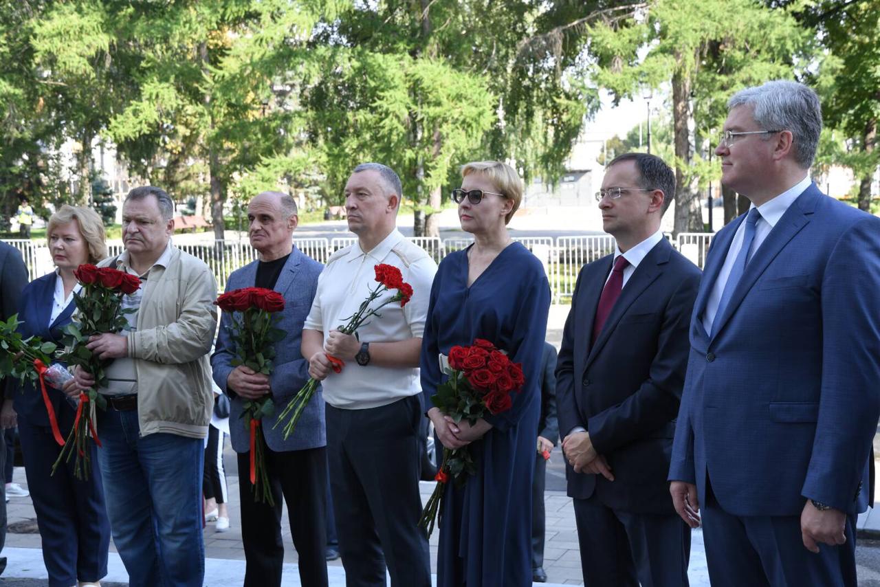 Память генерал-лейтенанта Арона Карпоносова увековечили в Самаре
