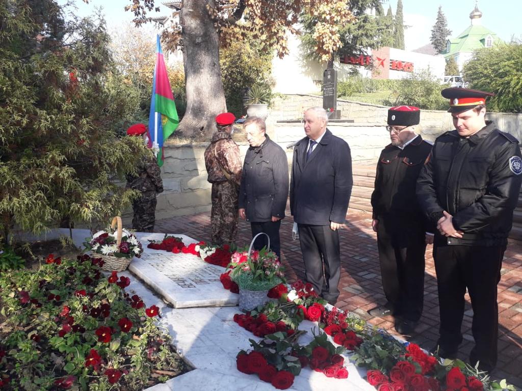 «Имя твое неизвестно, подвиг твой бессмертен!»
