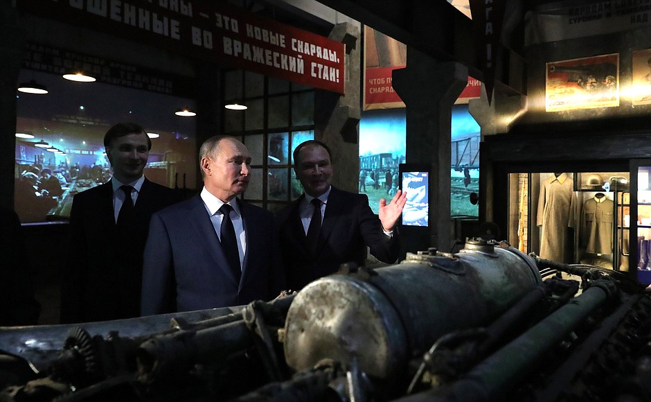 Владимир Путин посетил Музей Победы