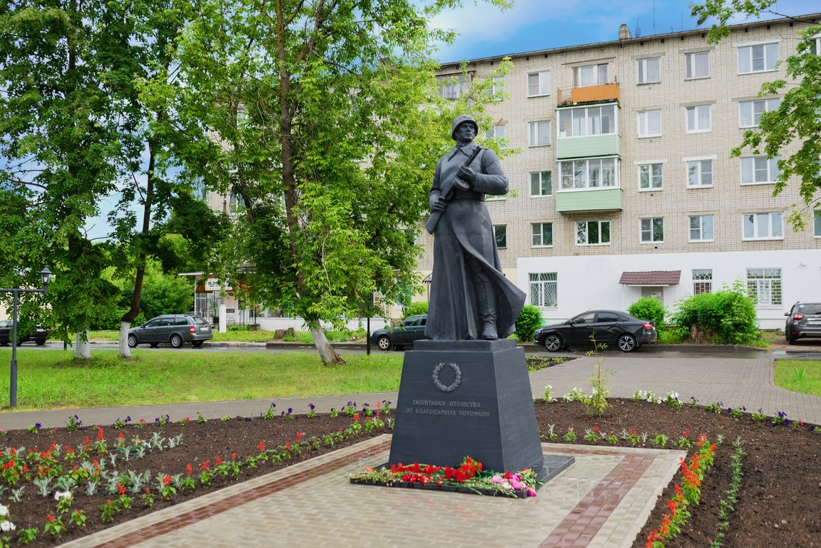 Восемь памятников Советскому солдату установлено РВИО в регионах России в 2020 году