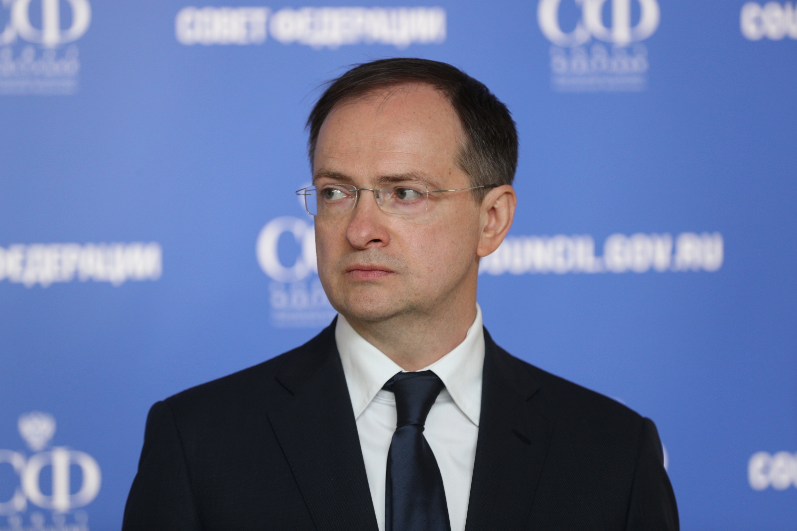 Владимир Мединский заявил о необходимости принятия основ государственной исторической политики