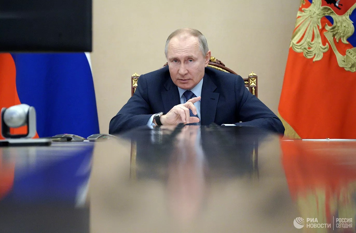 Петр Акопов: «Зачем Владимир Путин позвал силовиков на защиту родной истории»