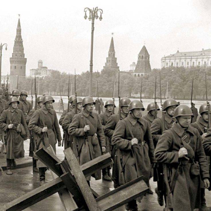 Научный директор РВИО Михаил Мягков: битва за Москву изменила историю мира