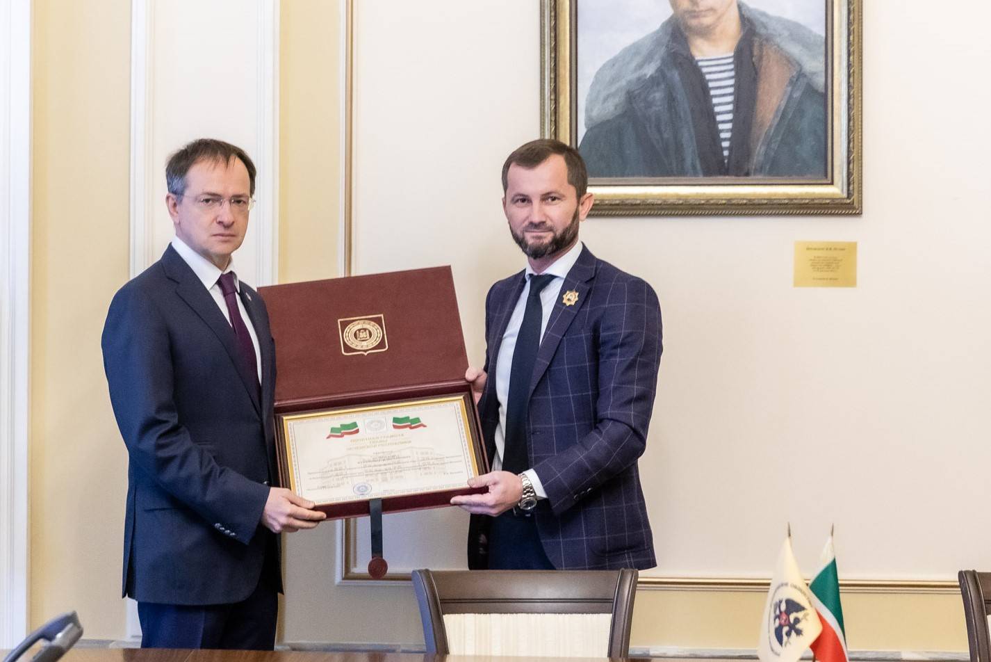 Владимир Мединский награжден Почетной грамотой Главы Чеченской Республики