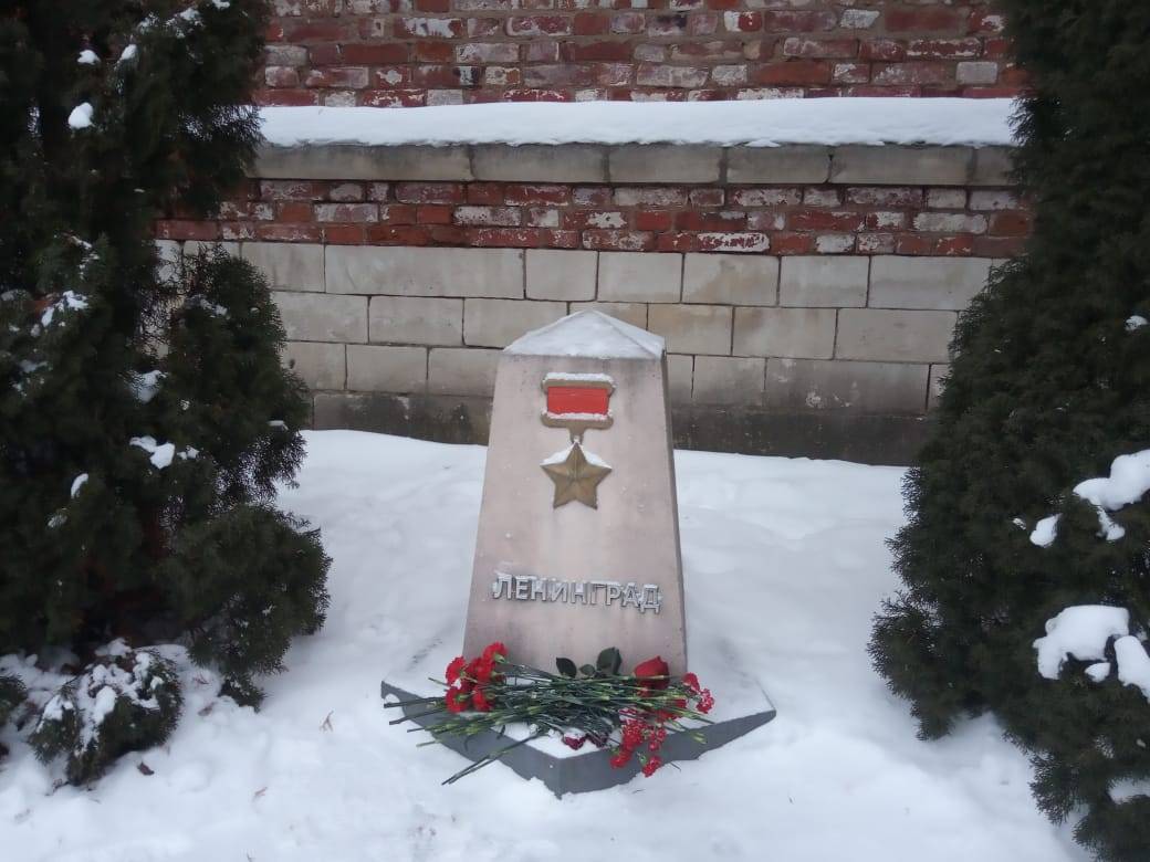 Члены Смоленского отделения РВИО почтили памяти защитников Ленинграда