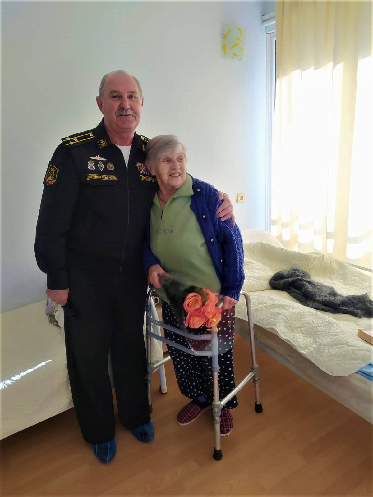 Актив РВИО в Севастополе поздравляет ветеранов блокады Ленинграда