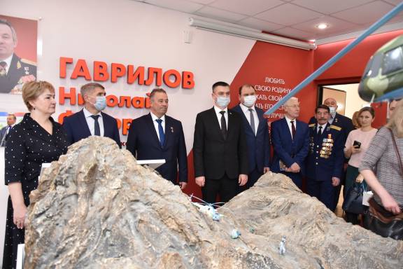 В День памяти воинов-интернационалистов в Чувашии состоялось открытие школьного музея боевой славы «Позывной «Маэстро»