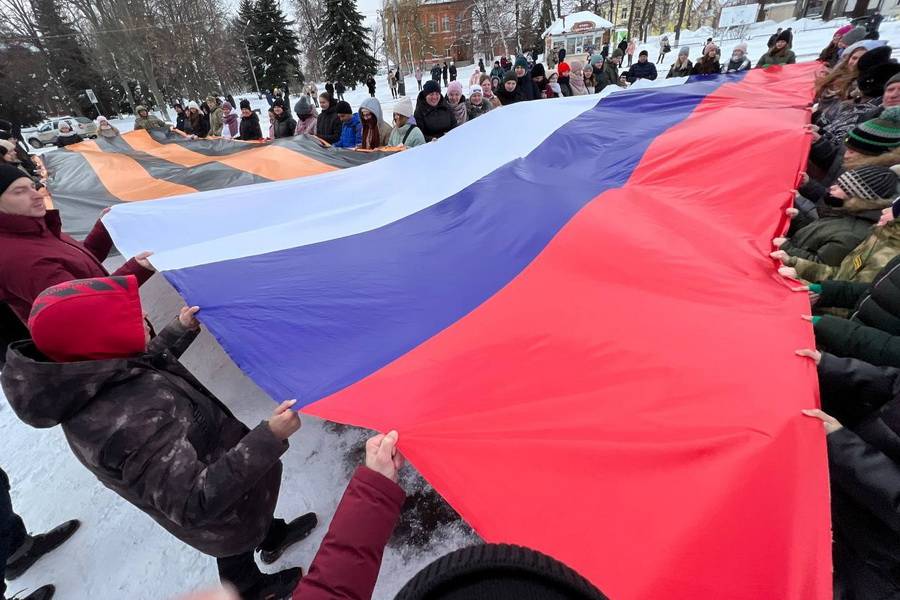 В России проходят акции в поддержку Вооруженных Сил РФ