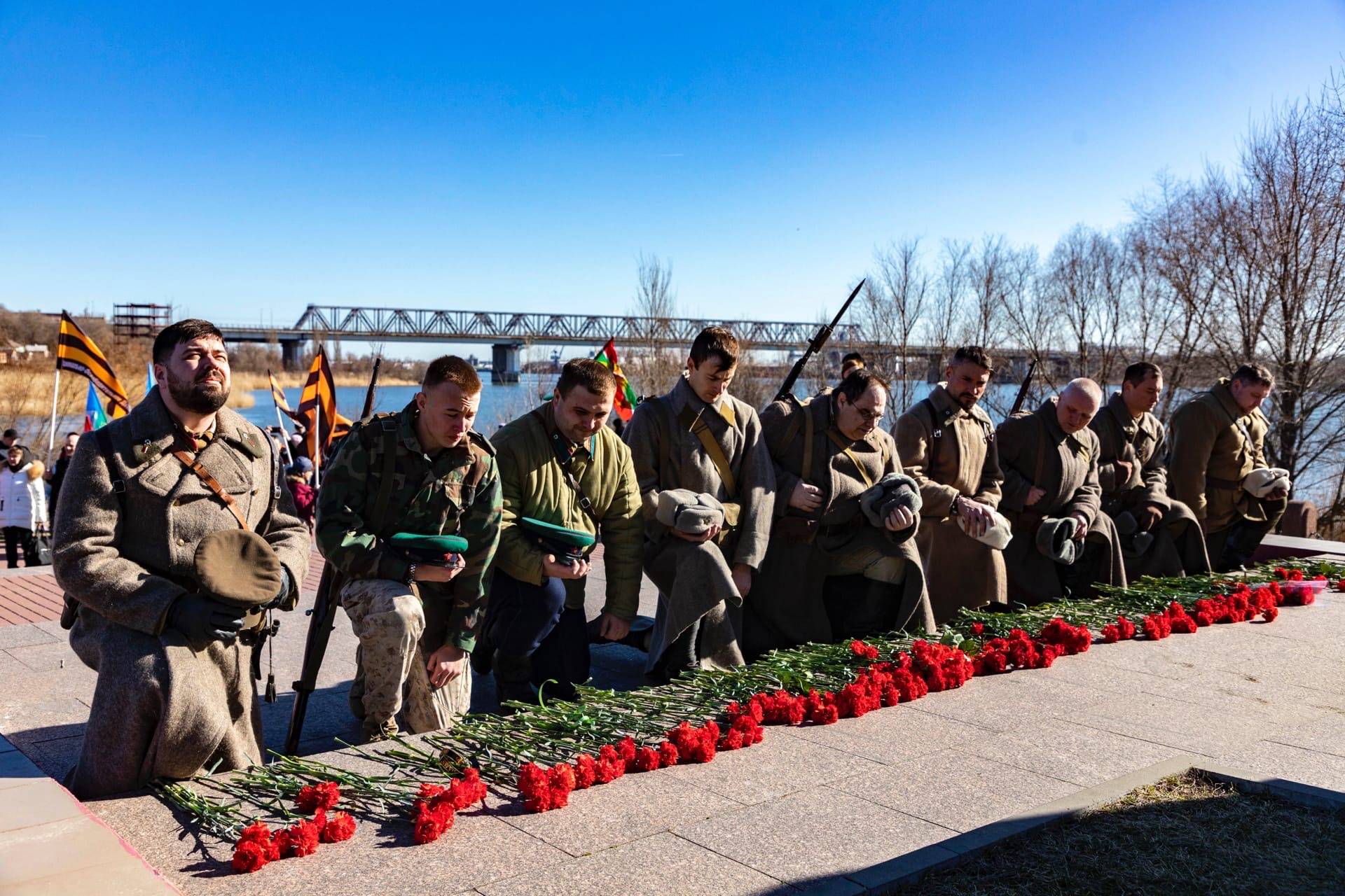 Ударили автопробегом