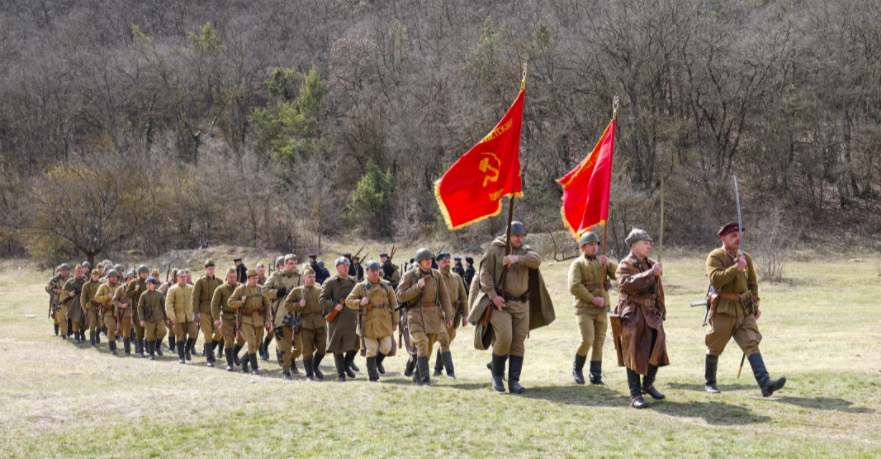 Военно-исторический фестиваль «Мартыновский овраг – рубеж героев» состоялся в Севастополе