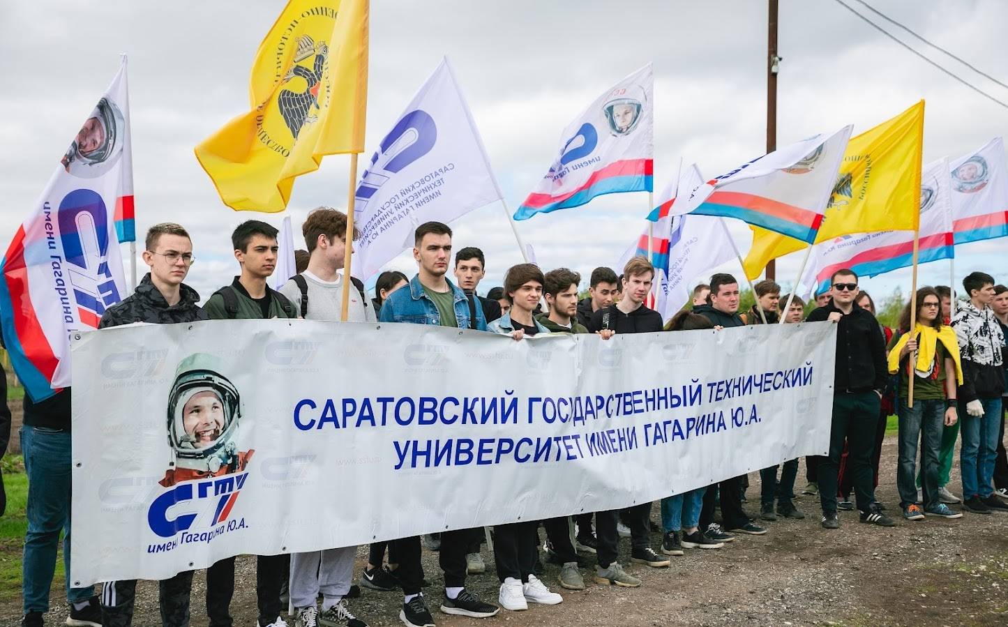 По инициативе председателя регионального отделения Российского военно-исторического общества С. Наумова саратовцы приняли участие в международной акции «Сад памяти  – 2022»