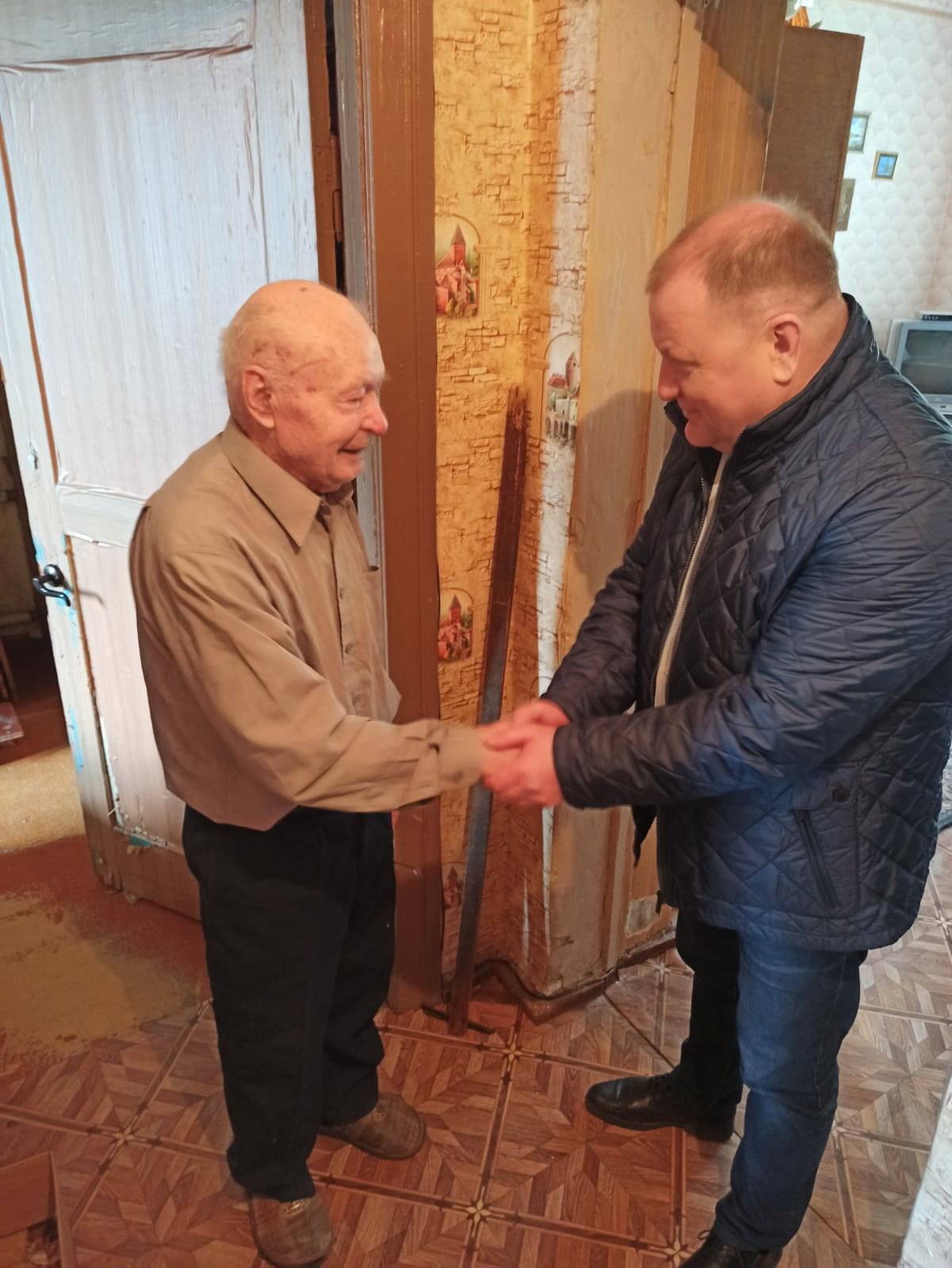 Поздравление ветеранов