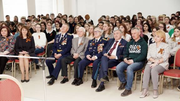 В Ярославском колледже индустрии питания прошёл тематический вечер "Лётчицам, воспитанным комсомолом посвящается"