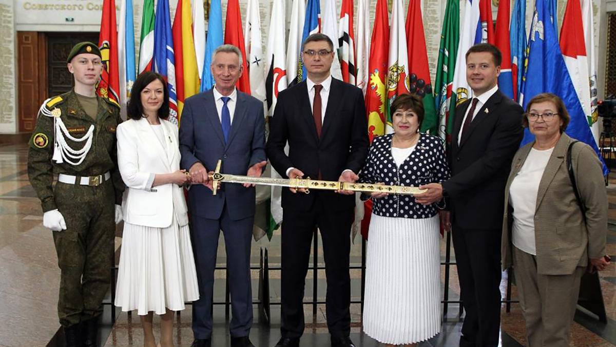 У города Воинской славы Коврова теперь есть памятный Меч Победы