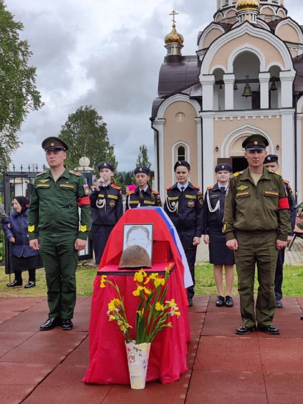 В Старых Зятцах простились с солдатом, погибшим в Великой Отечественной войне.