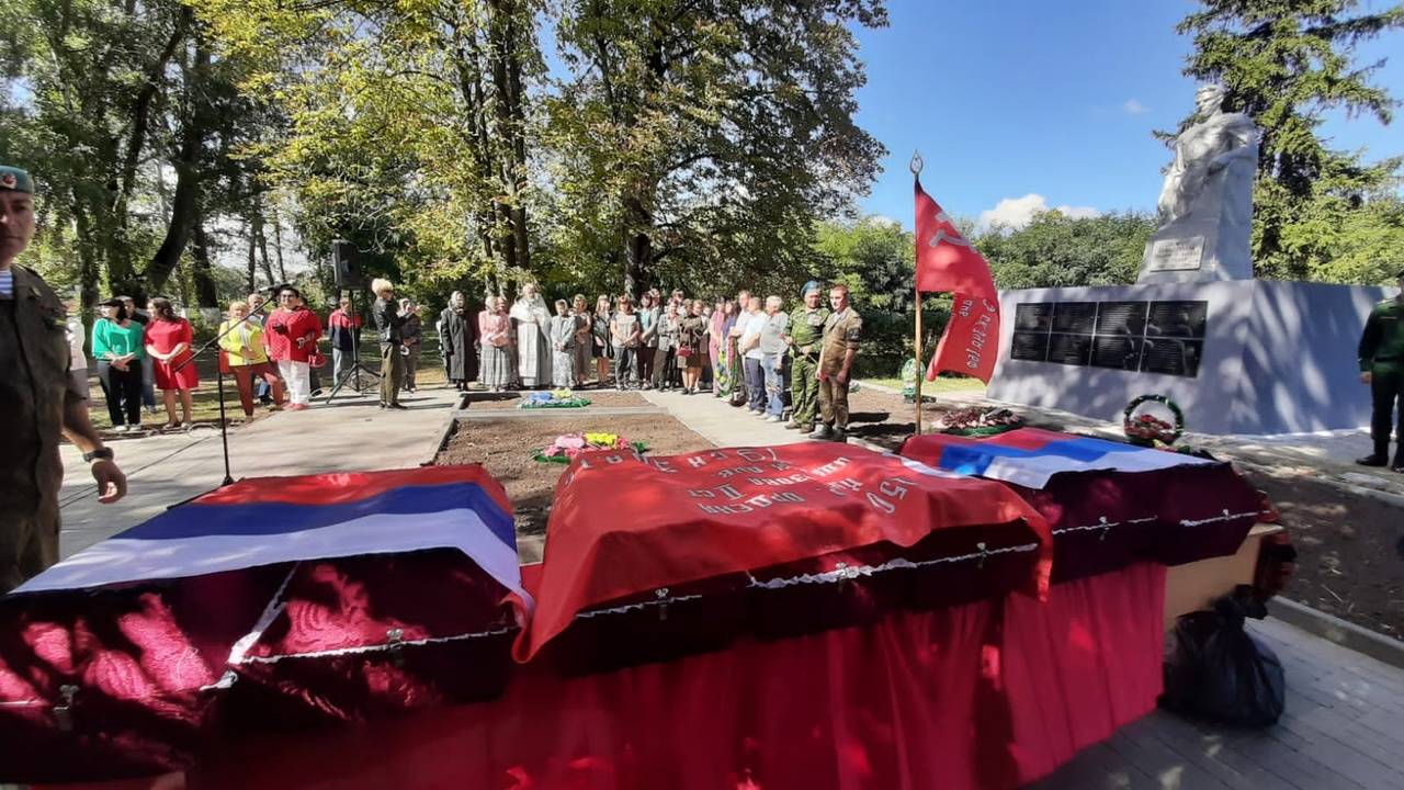 НЕИЗВЕСТНЫХ СОЛДАТ ВЕЛИКОЙ ОТЕЧЕСТВЕННОЙ ЗАХОРОНИЛИ В ОБОЯНСКОМ РАЙОНЕ