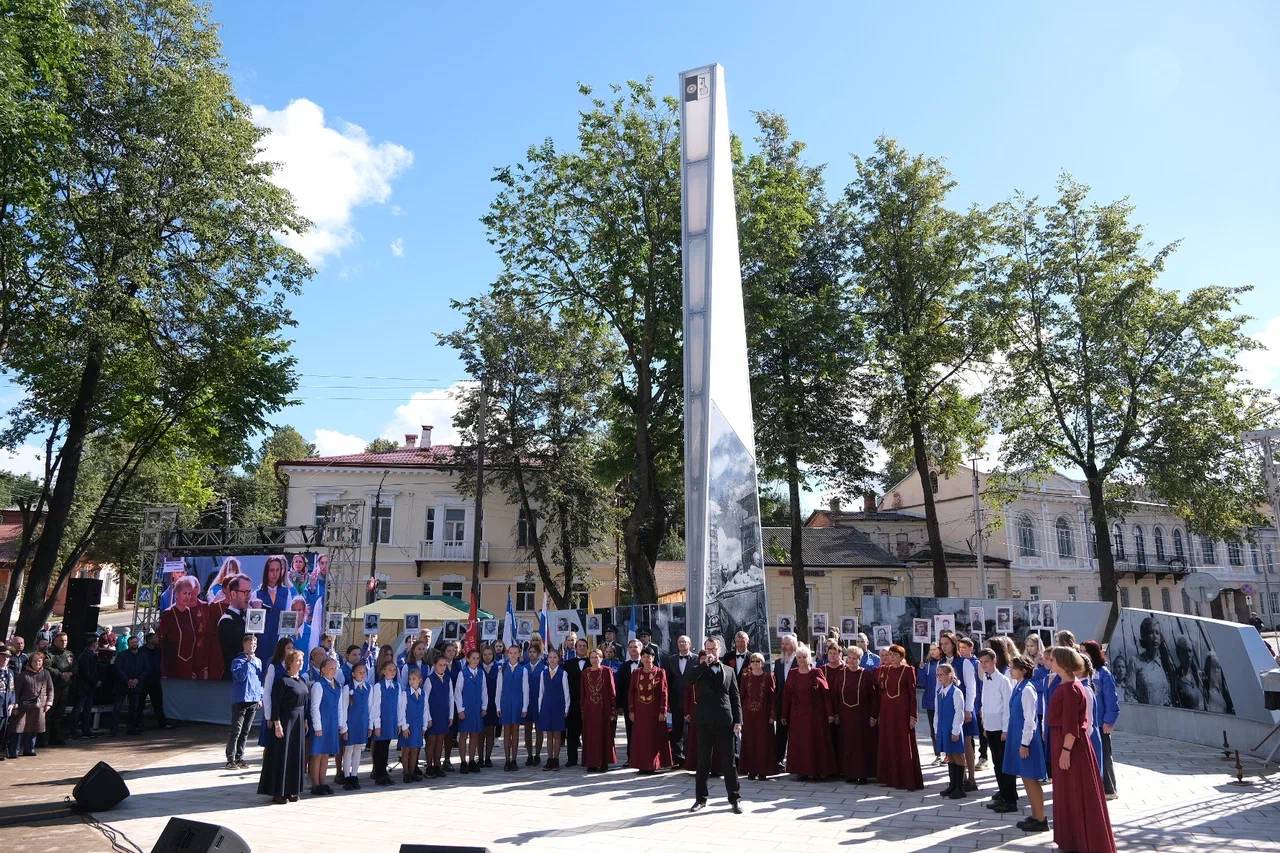 Стела «Город трудовой доблести» открыта в Боровичах