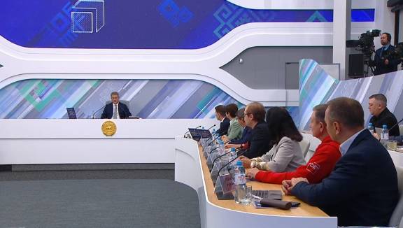 Прямая линия Главы Республики Башкортостан Радия Хабирова
