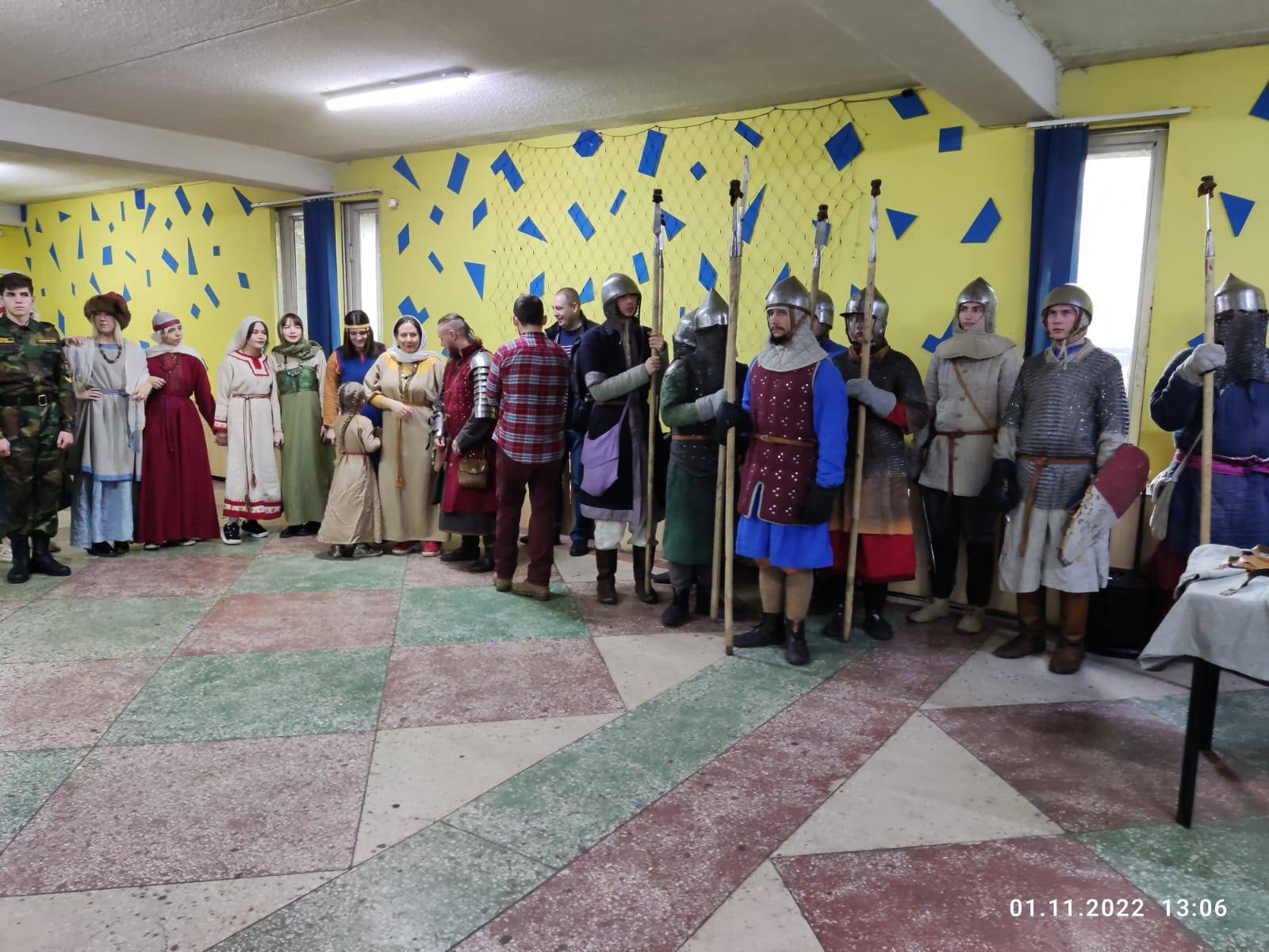 Живая история сквозь поколения.В Саратовском отделении РВИО состоялось культурно-массовое мероприятие,  посвященное Дню народного единства