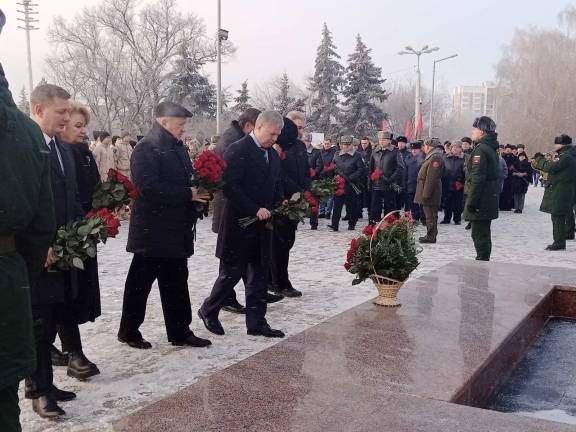 Члены РВИО почтили память погибших солдат в День неизвестного солдата