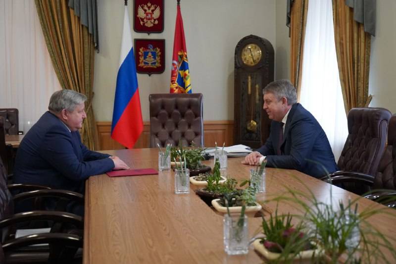 Николай Овсиенко провел встречу с губернатором Брянской области