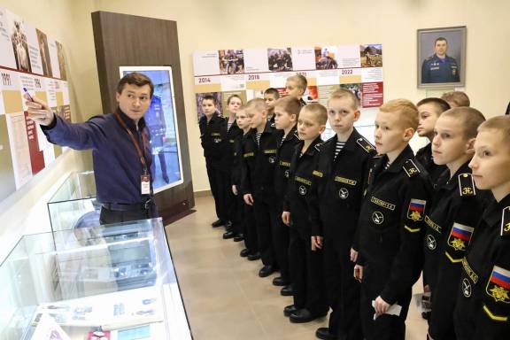 В Калининградском историко-художественном музее сегодня открылась выставка «Сталинград 1942-1943. Символ мужества и героизма».