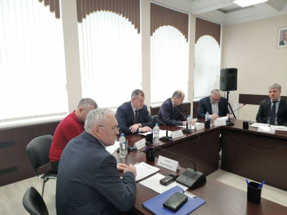 В Общественной палате Калининградской области обсудили вопросы увековечивания памяти погибших при защите Отечества.