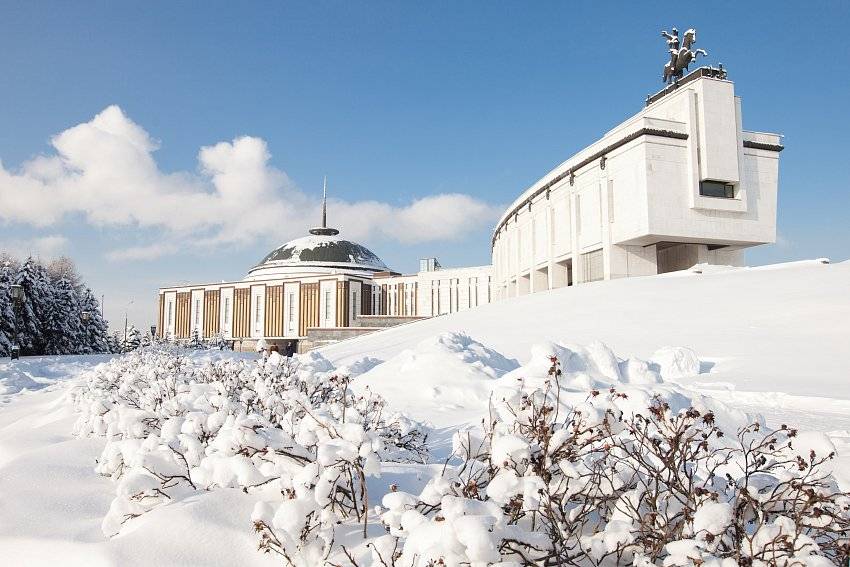 Публичная дискуссия «Великие битвы Великой Отечественной 80 лет спустя»