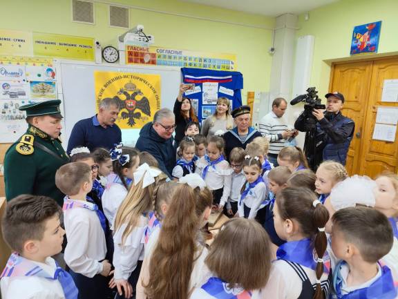 РВИО продолжает уроки "живой" истории в Севастопольских школах