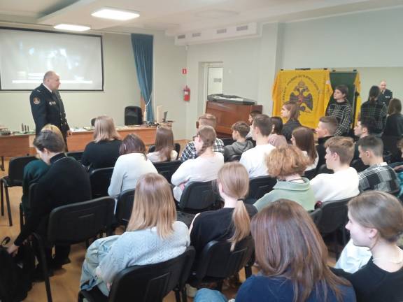 В лицее «Ганзейская ладья» г. Калининграда было проведено мероприятие, посвящённое участию советской авиации в Восточно-Прусской наступательной операции Красной Армии и штурме города-крепости.