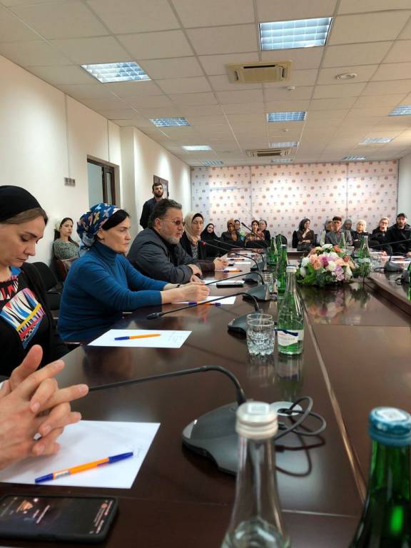 В Национальной библиотеке им. А.А. Кадырова состоялся круглый стол на тему чеченского языка